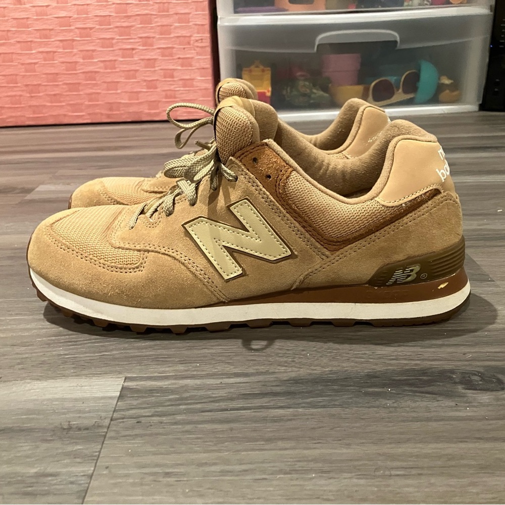 New Balance Men's Beige and Brown Sneakers
